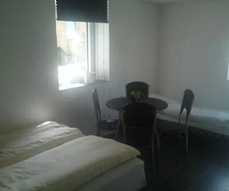 Oster Vaaen Bed & Breakfast 2*